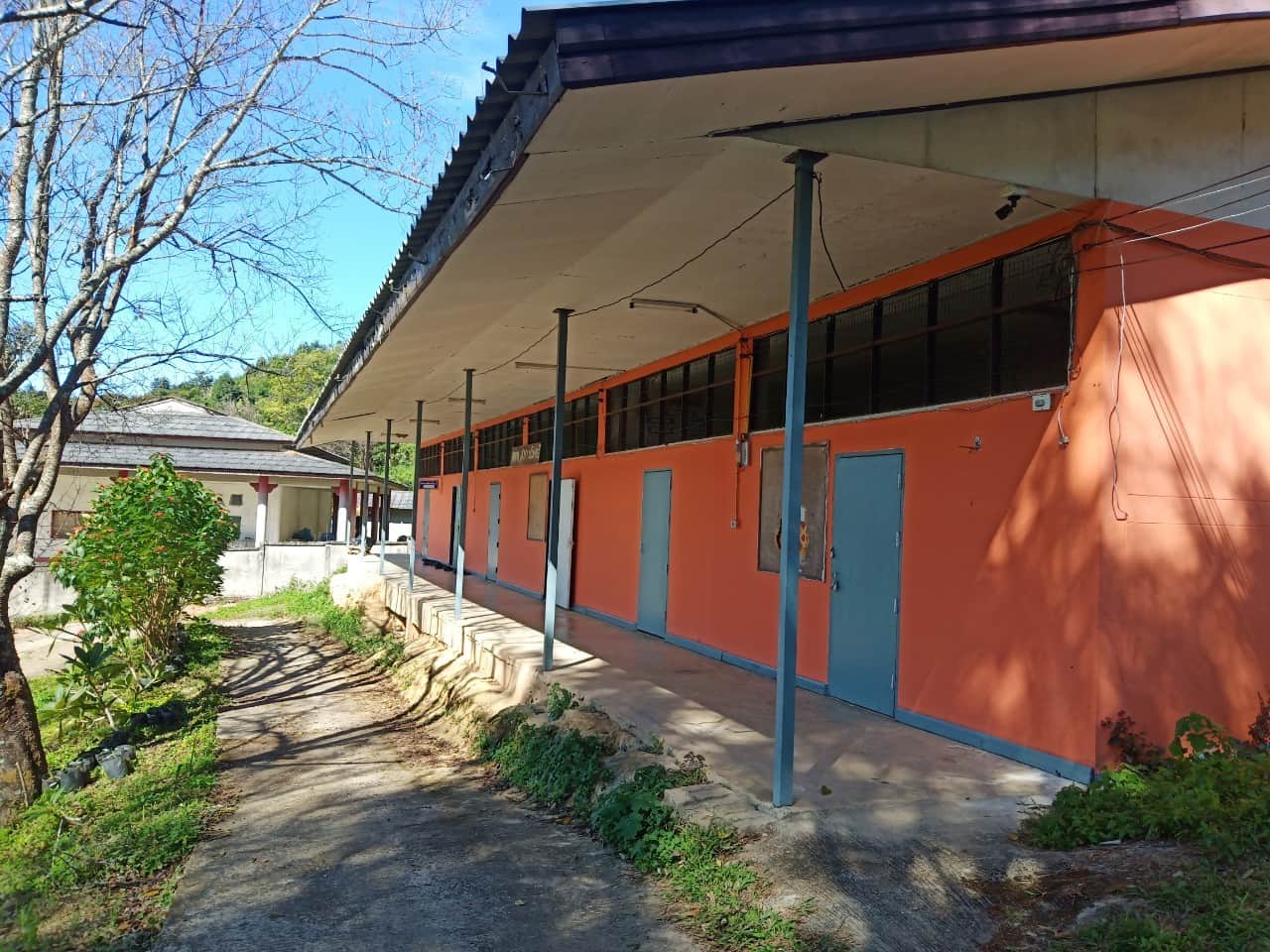 อาคารเรียน สปช.102/26